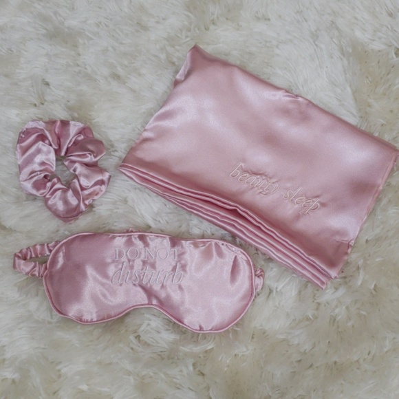 Macy's Beauty Collection 3-Pc. Extend Your NWT - Picture 2 of 4